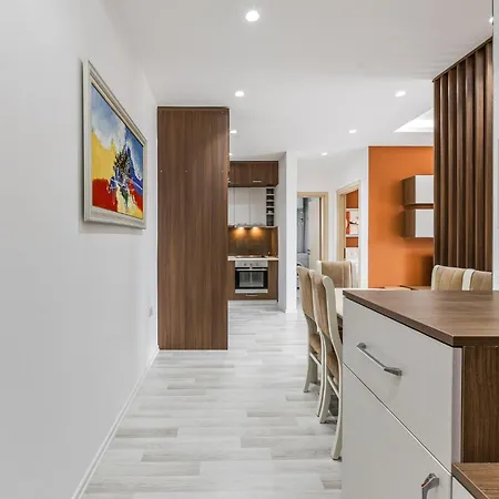 Beachside Modern By Pikhost Apartament *